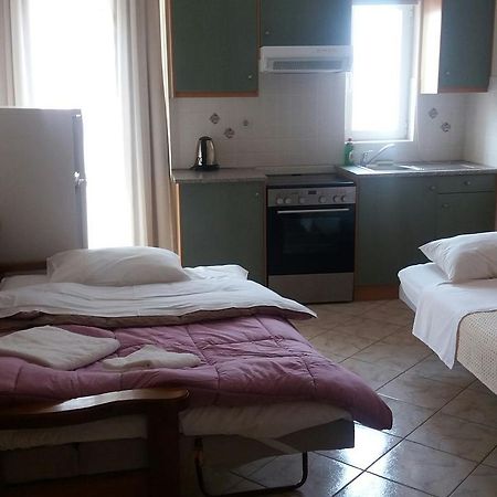 Hanna'S Apartments Palaiochora Luaran gambar